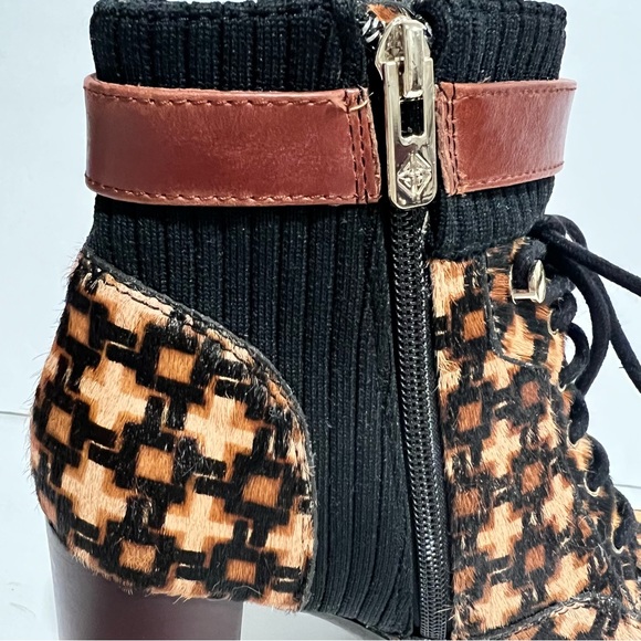 NWT New Antonio Melani Parton Calf Hair High Block Multi Heel Zip Ankle Boot 6.5 - Picture 8 of 13